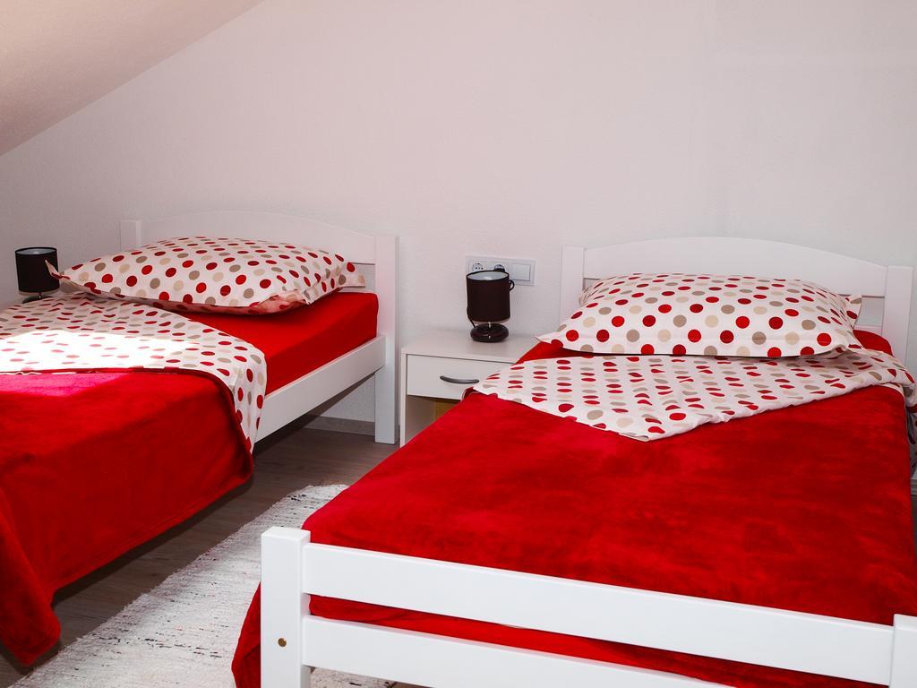 Apartments House Durdica Bol Pokój zdjęcie