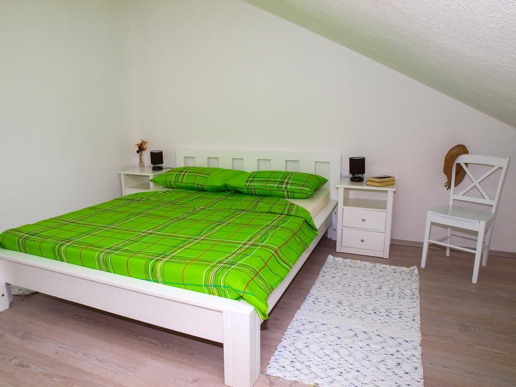 Apartments House Durdica Bol Pokój zdjęcie