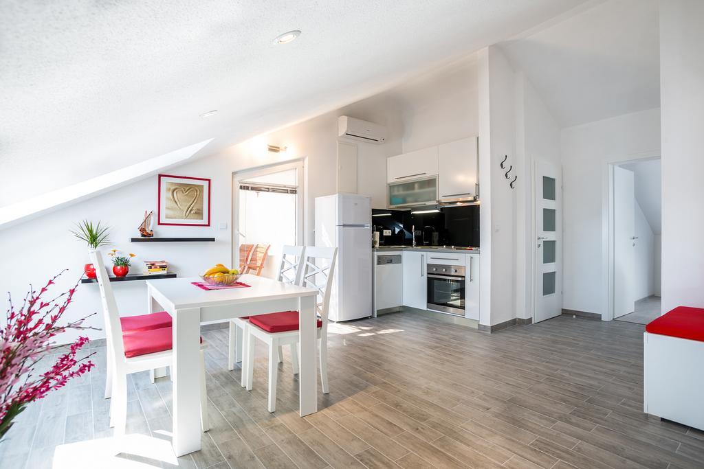 Apartments House Durdica Bol Pokój zdjęcie